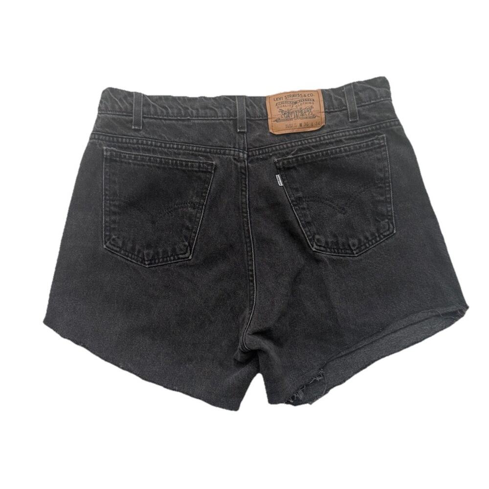 Levi’s Black High Rise Cutoff Shorts 32” Waist Distressed Raw Hem Women Vintage